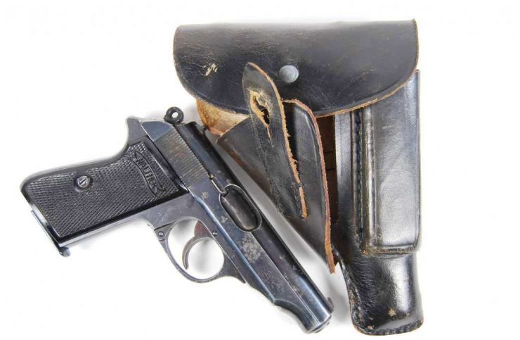 Pistola Walther "PP" con su Funda